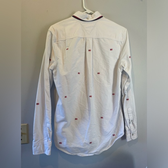 Tommy Hilfiger Button-Up American Flag Shirt - Picture 6 of 7